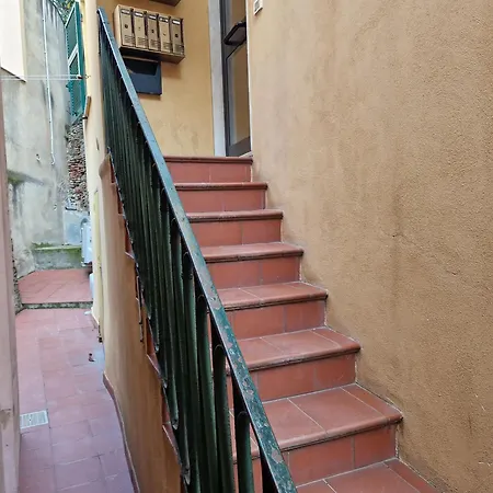 Acqua E Sale House *