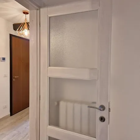 Acqua E Sale House